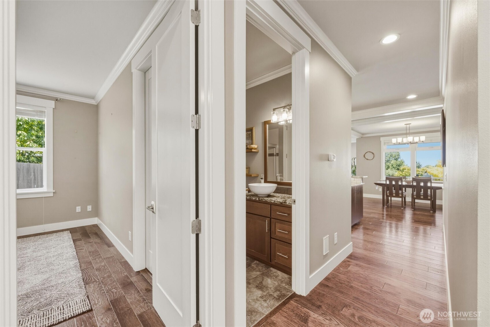 2019 29th Place Property Photo 10