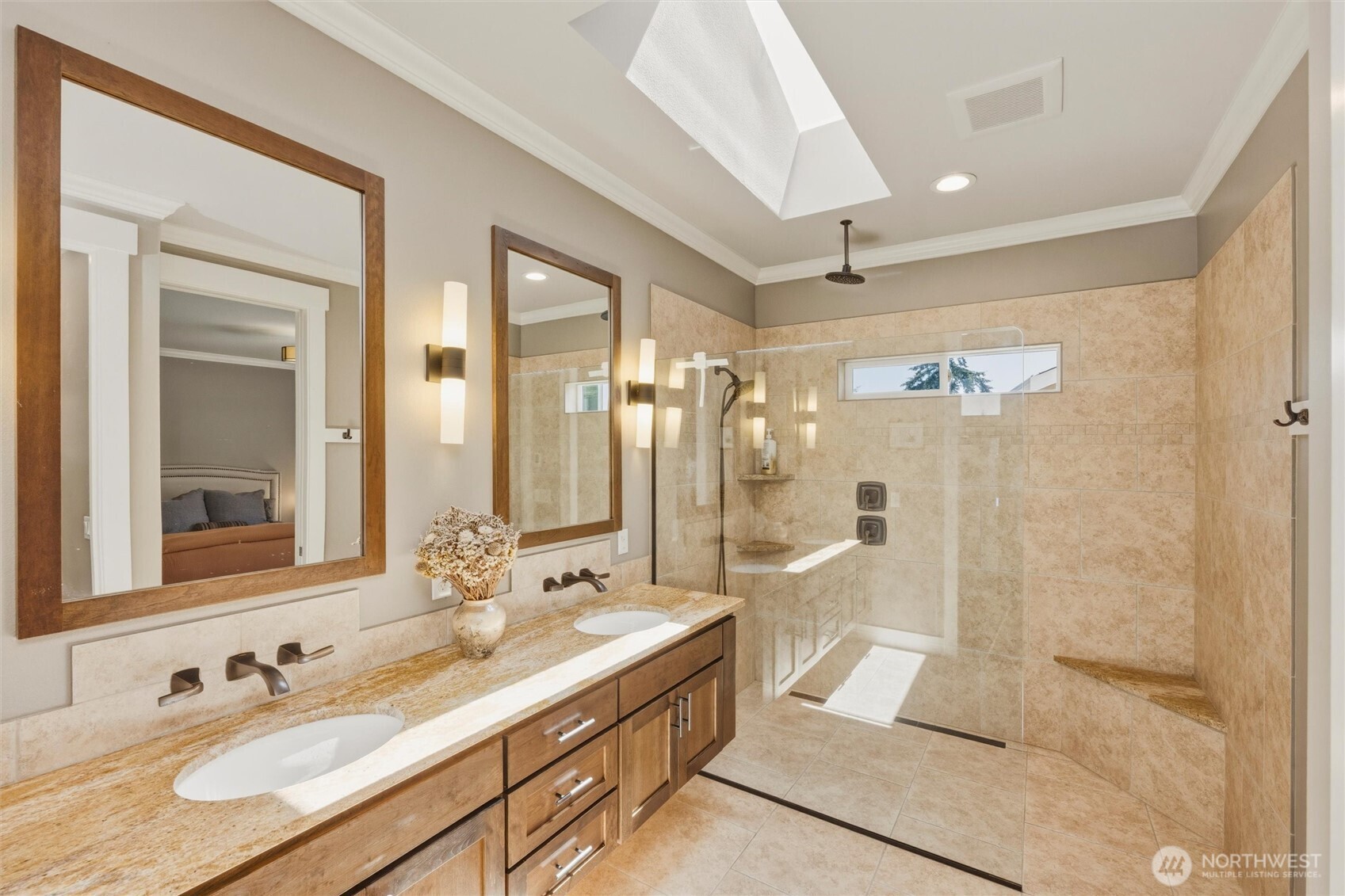 2019 29th Place Property Photo 14