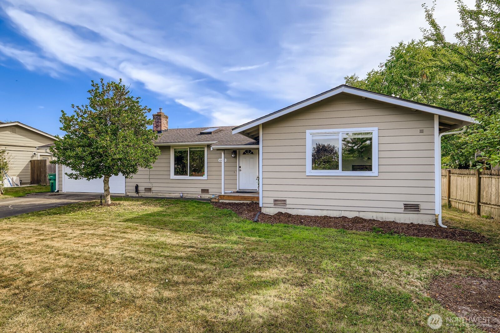 6410 58th Street Property Photo 3