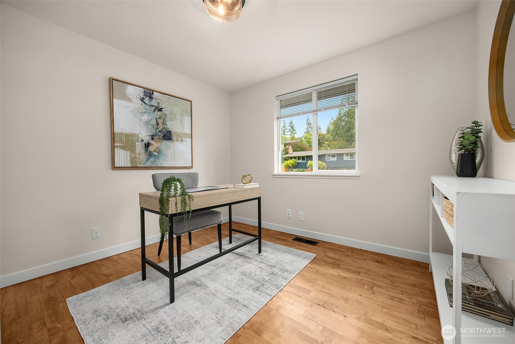 661 Birch Street Property Photo 22