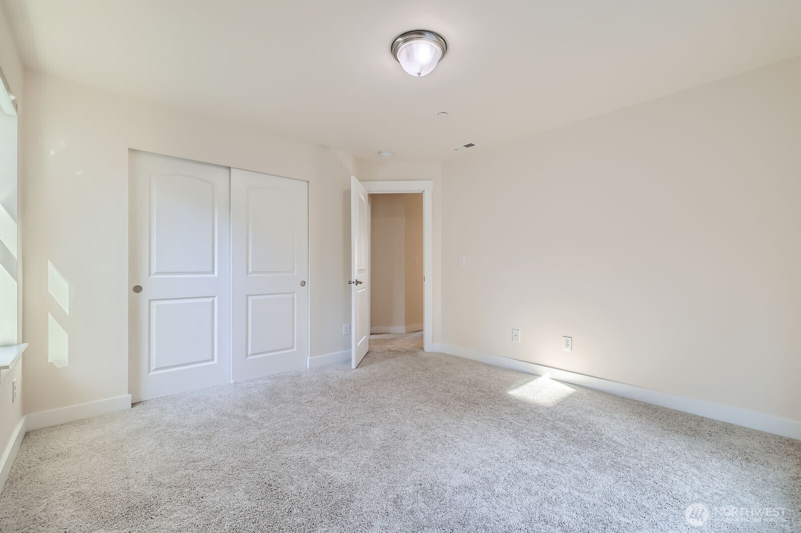 19524 81st Place Property Photo 30
