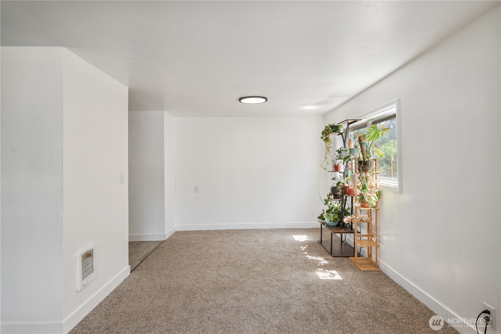 1514 N 1st Avenue Property Photo 6