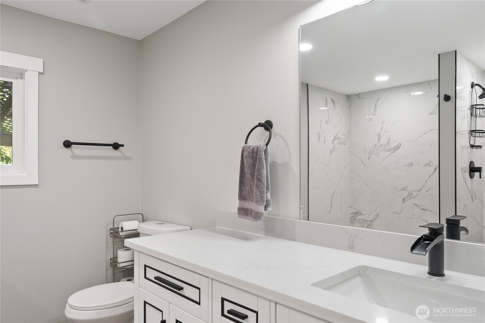 40 E Herron Place Property Photo 17