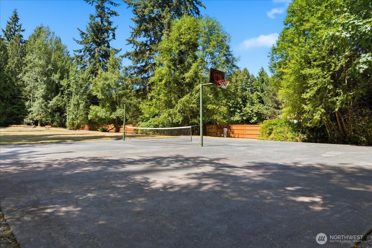 12727 52nd Place Property Photo 29