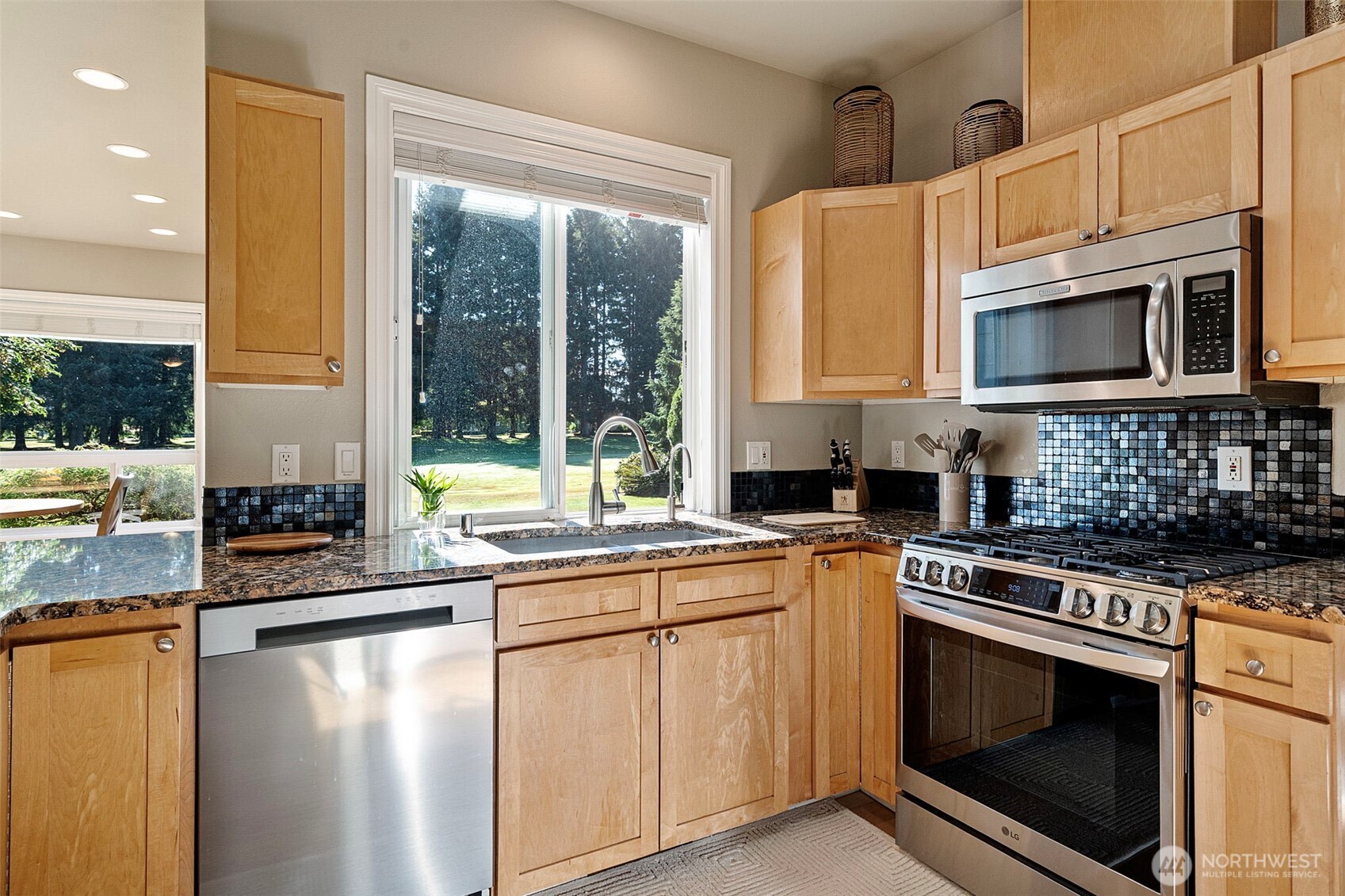 6505 Turnberry Lane Property Photo 11