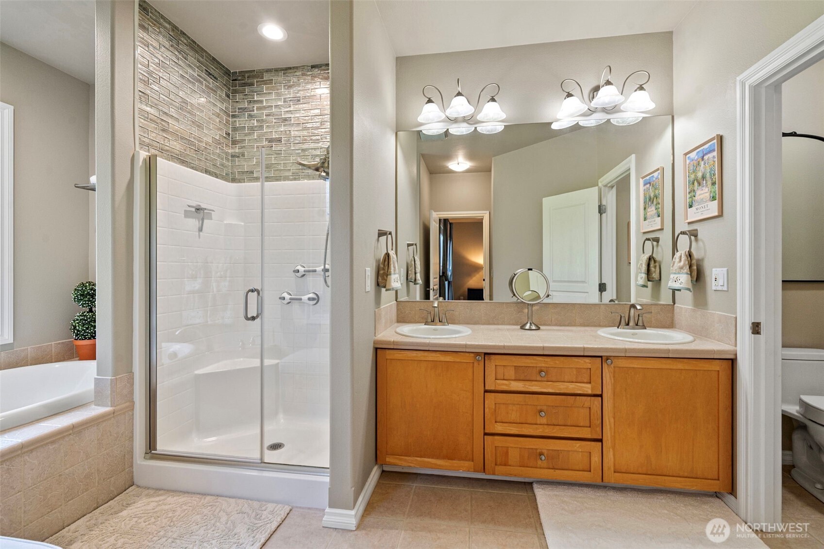 6505 Turnberry Lane Property Photo 18