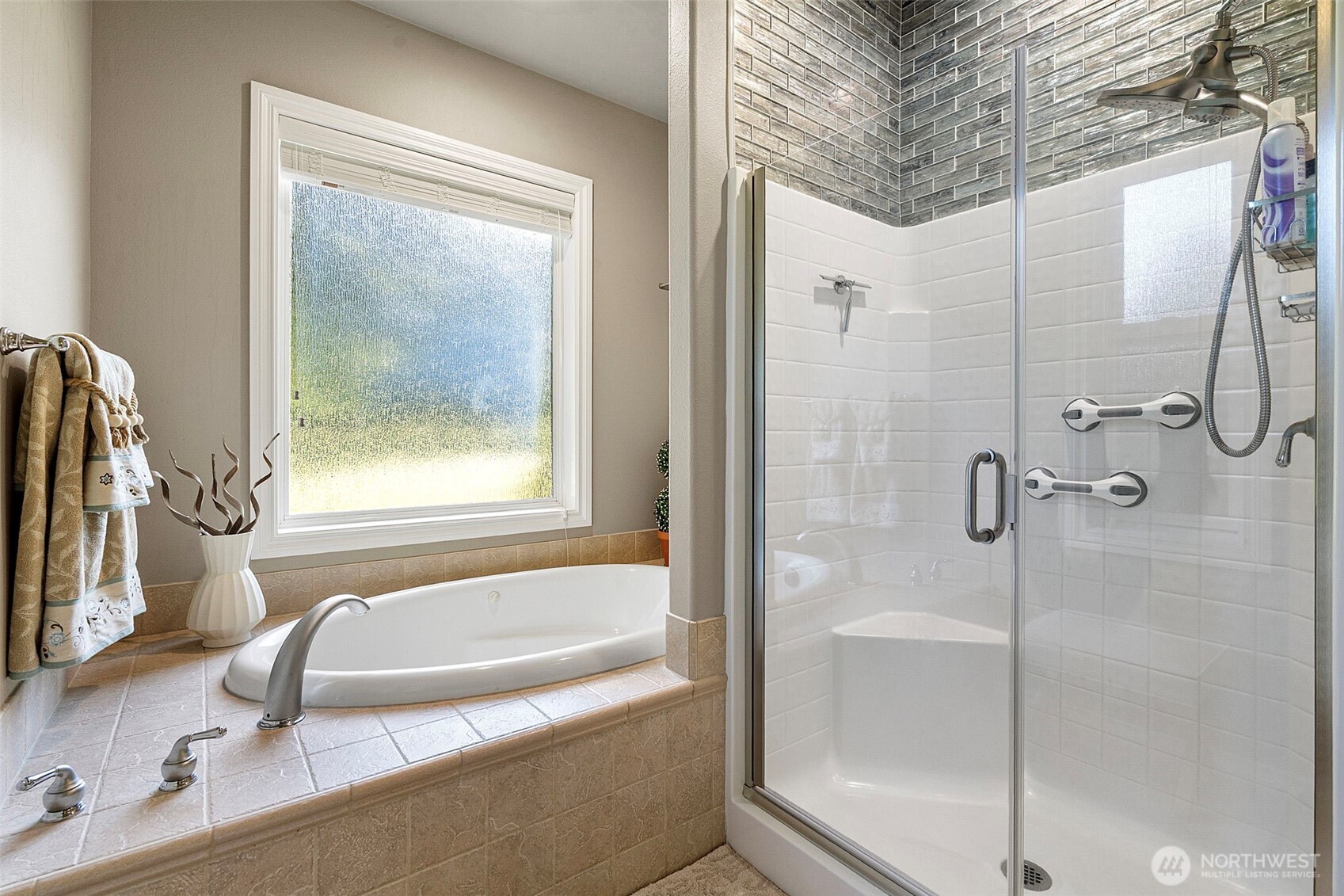 6505 Turnberry Lane Property Photo 19