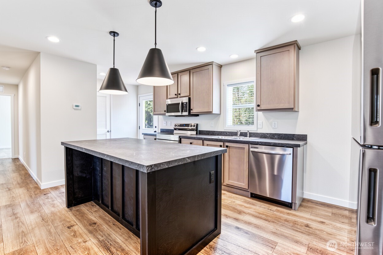 227 Sunrise Avenue Property Photo 8
