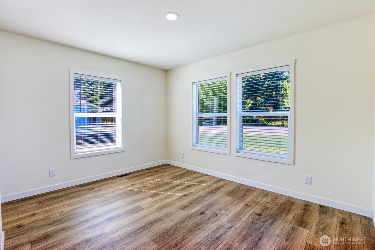 227 Sunrise Avenue Property Photo 18