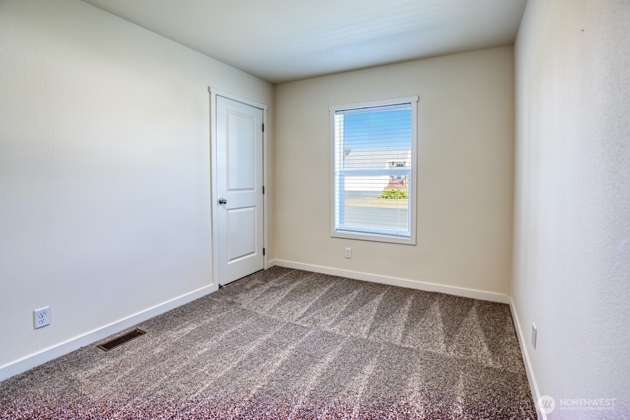 227 Sunrise Avenue Property Photo 26