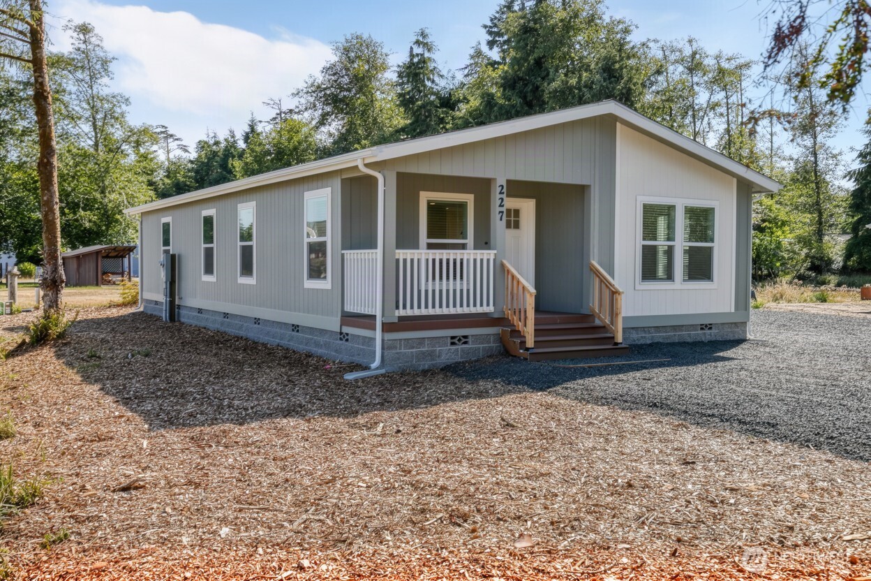 227 Sunrise Avenue Property Photo 30