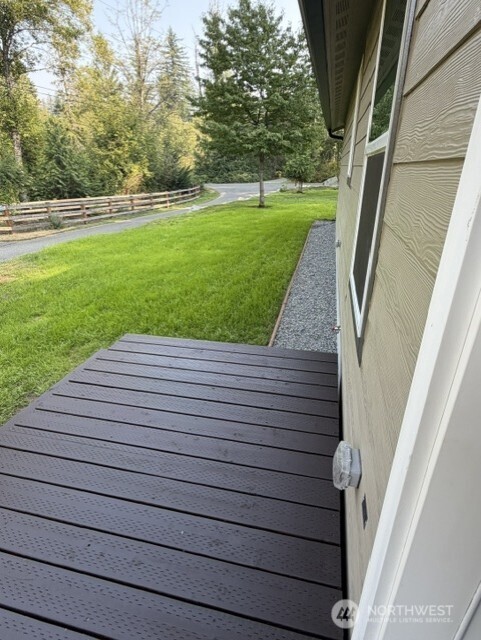 41229 May Creek Drive Property Photo 5