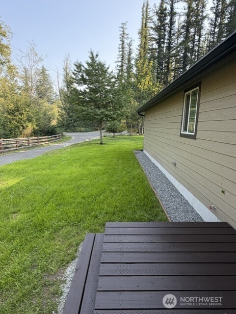 41229 May Creek Drive Property Photo 8