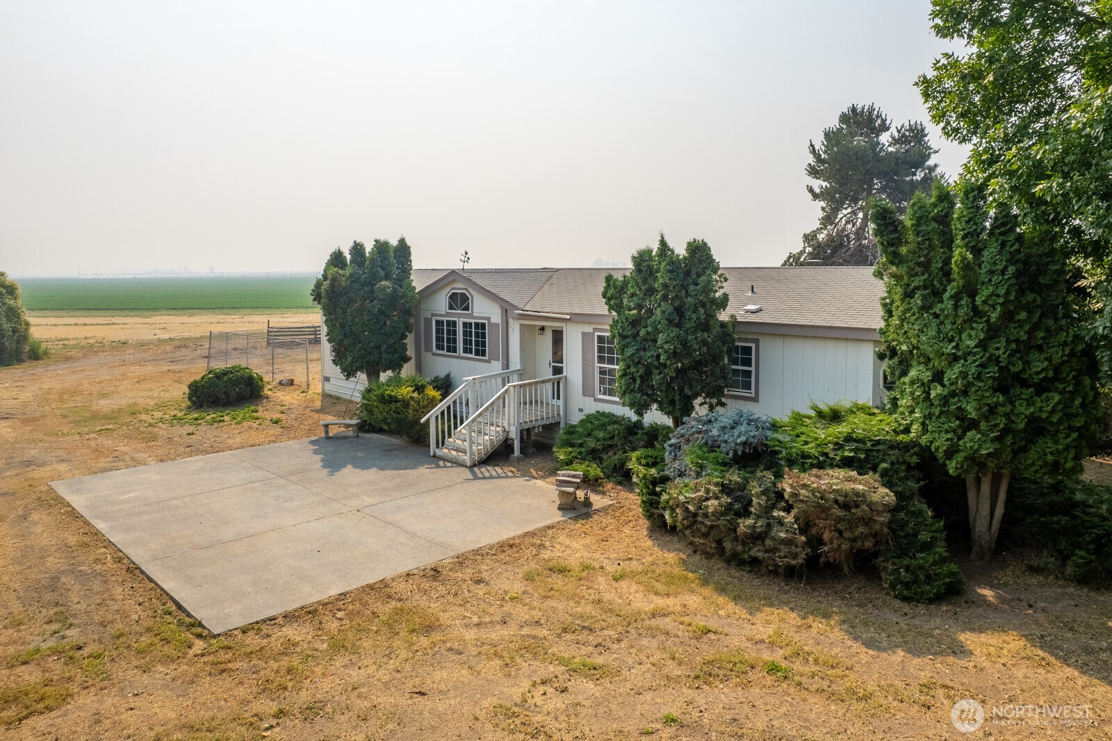 12493 Hwy 28 W Property Photo 4