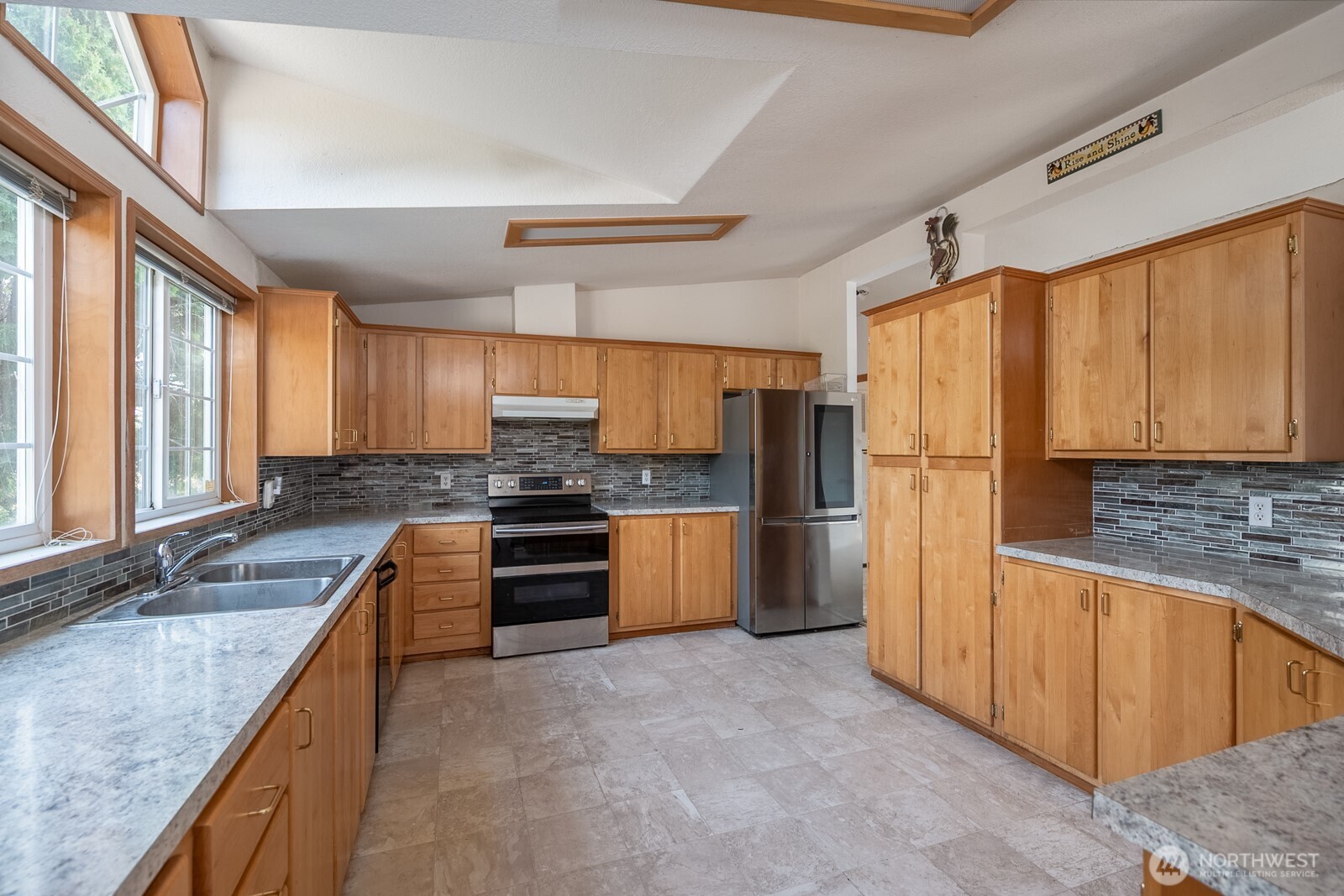 12493 Hwy 28 W Property Photo 10