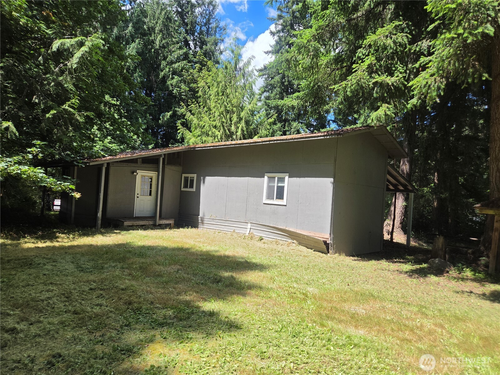 35508 16th Avenue Ct Property Photo 3