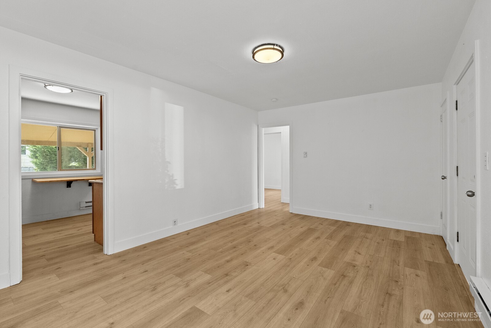 3842 E K Street Property Photo 7