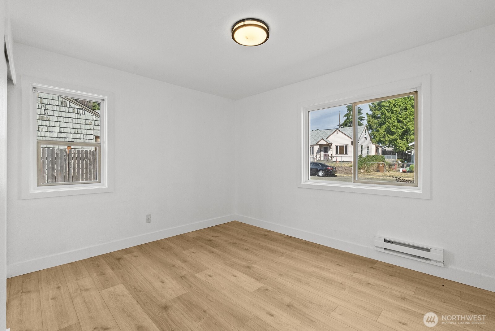 3842 E K Street Property Photo 9