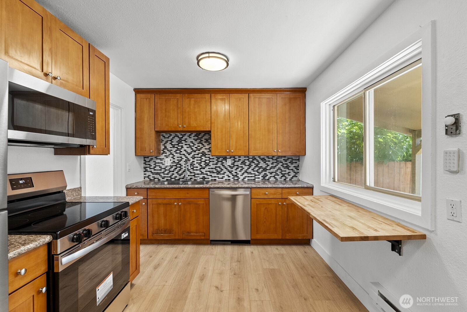 3842 E K Street Property Photo 19