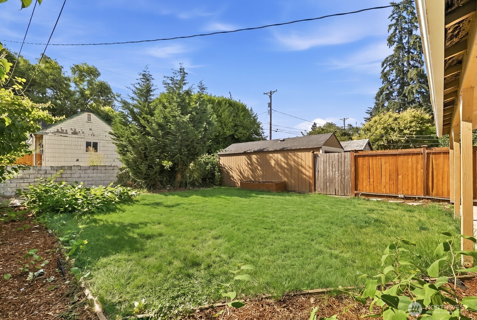 3842 E K Street Property Photo 31