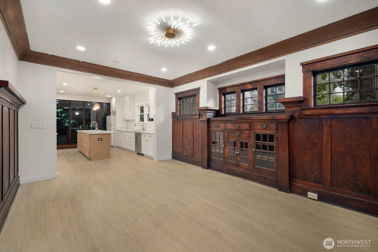 2109 Aurora Avenue Property Photo 7