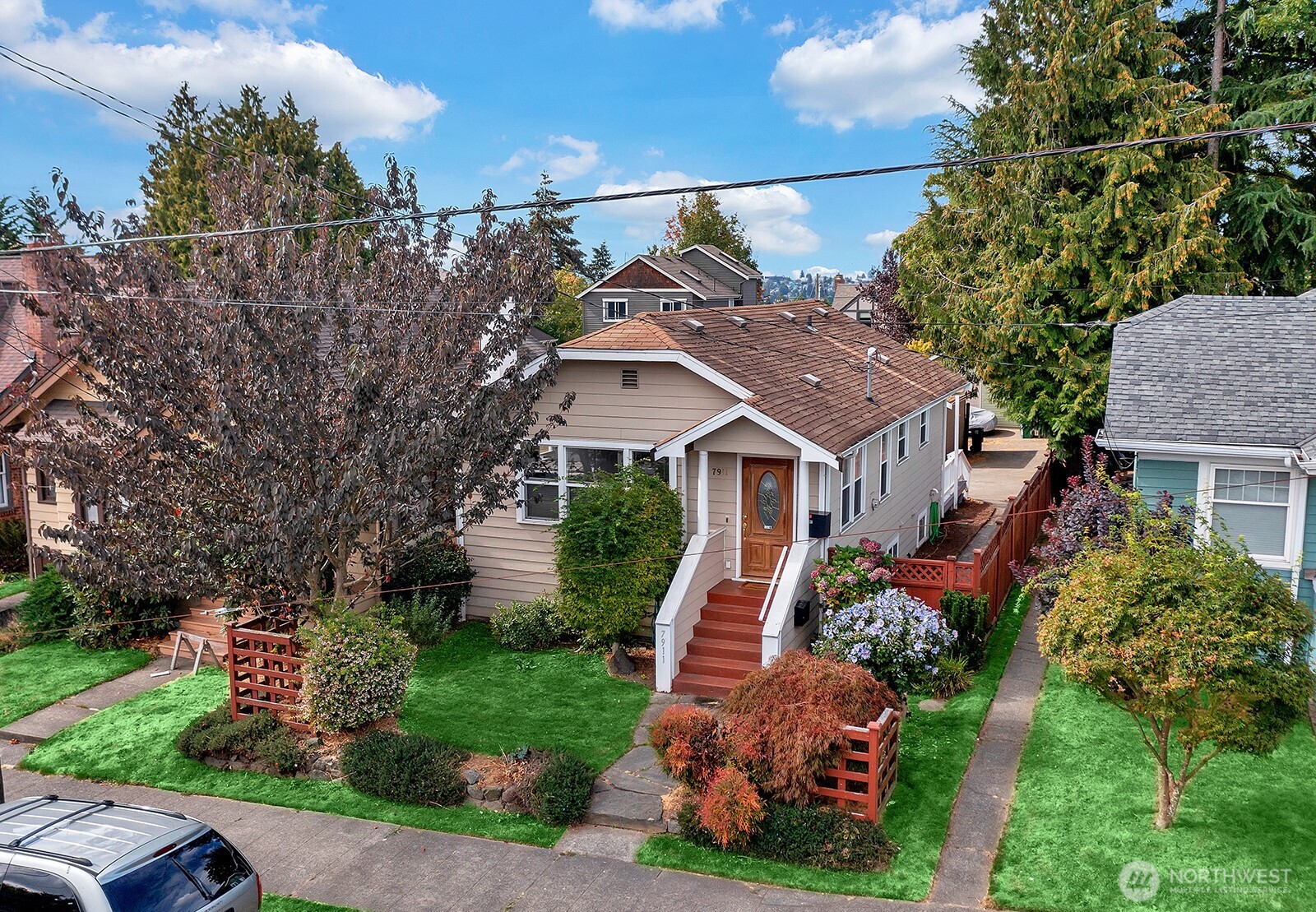 2566894 Property Photo 2