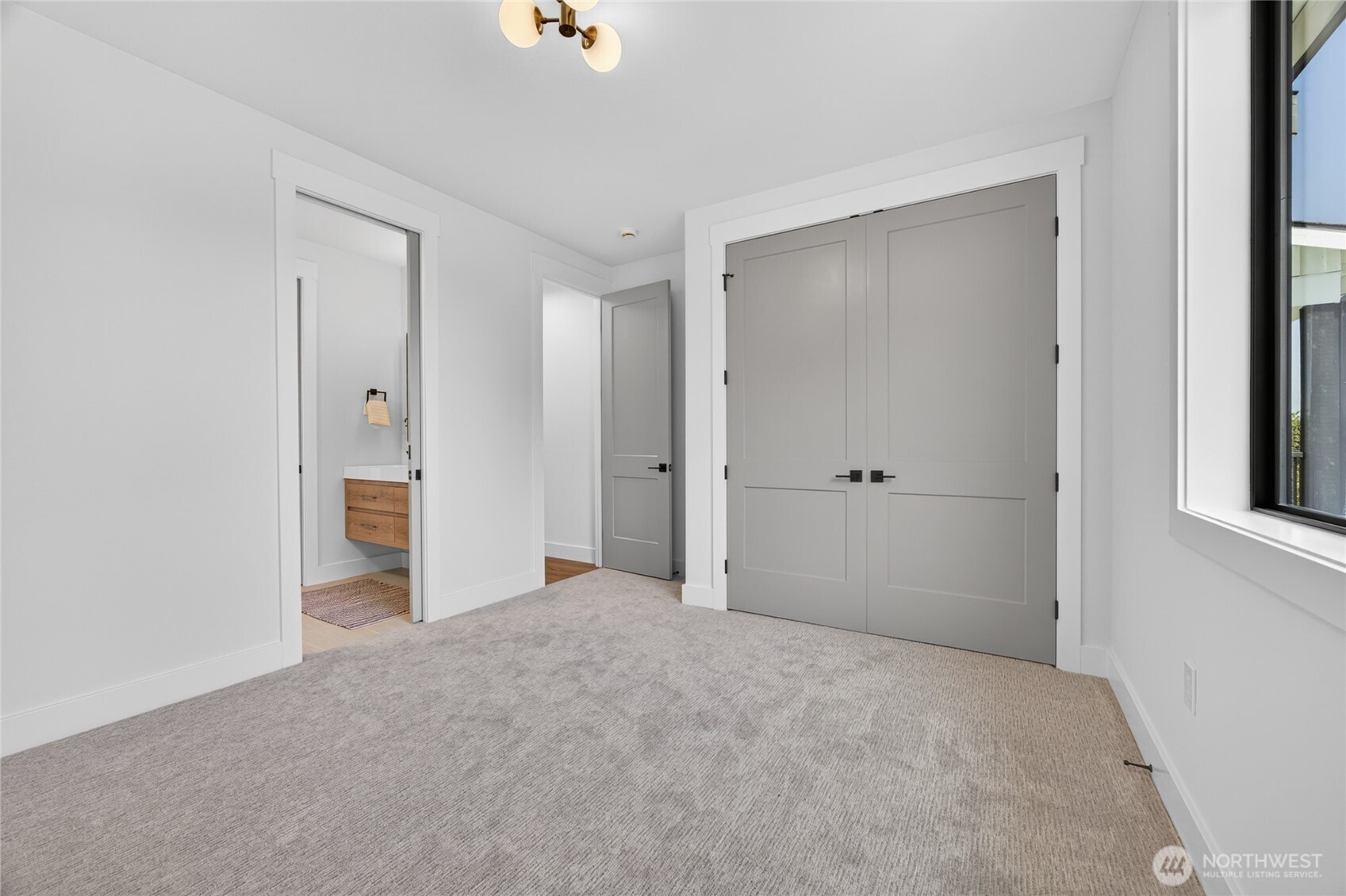 13820 Military Road Property Photo 16