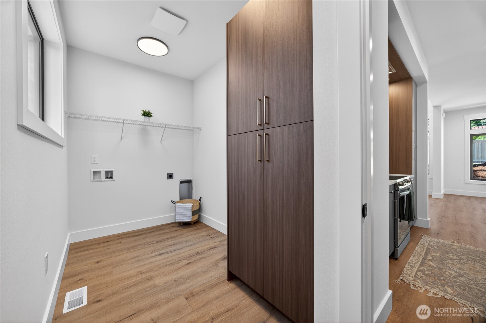 13820 Military Road Property Photo 19