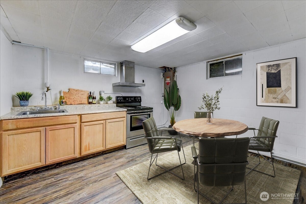 405 W 7th Avenue Property Photo 15