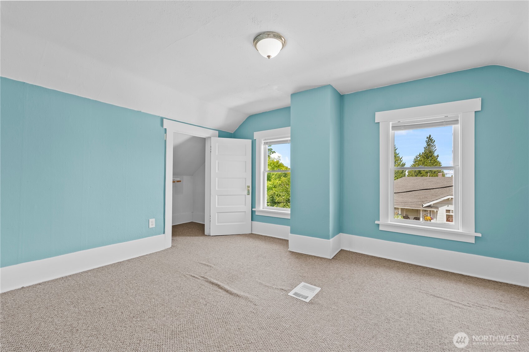 802 S Junett Street Property Photo 20