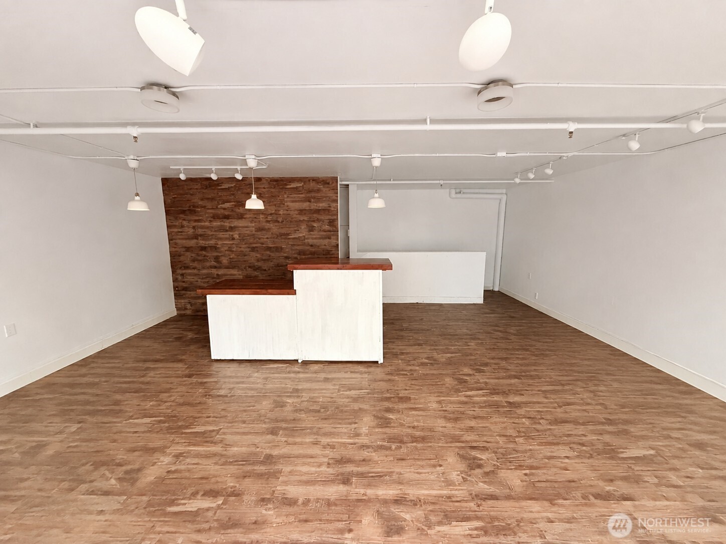 2521 1st Avenue (r) Property Photo 4