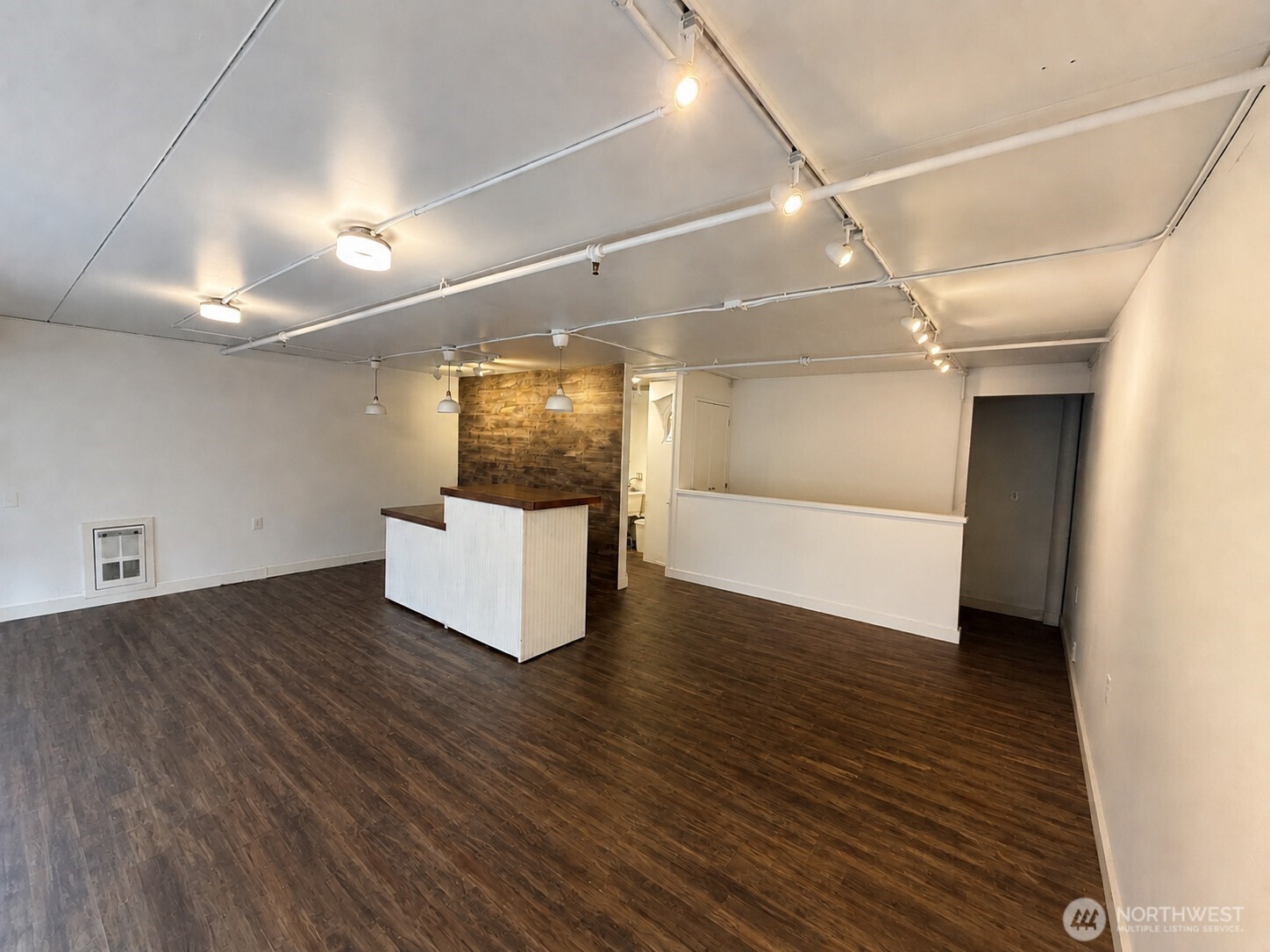 2521 1st Avenue (r) Property Photo 11