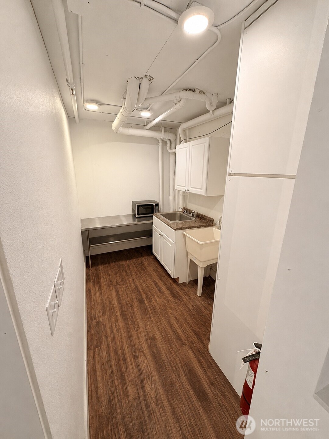 2521 1st Avenue (r) Property Photo 14