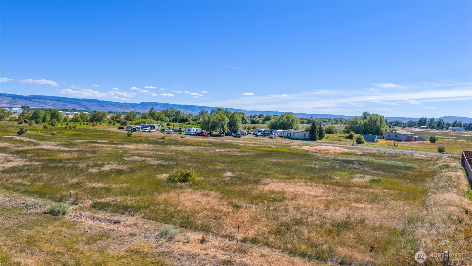 1215 E Sanders Road Property Photo 6