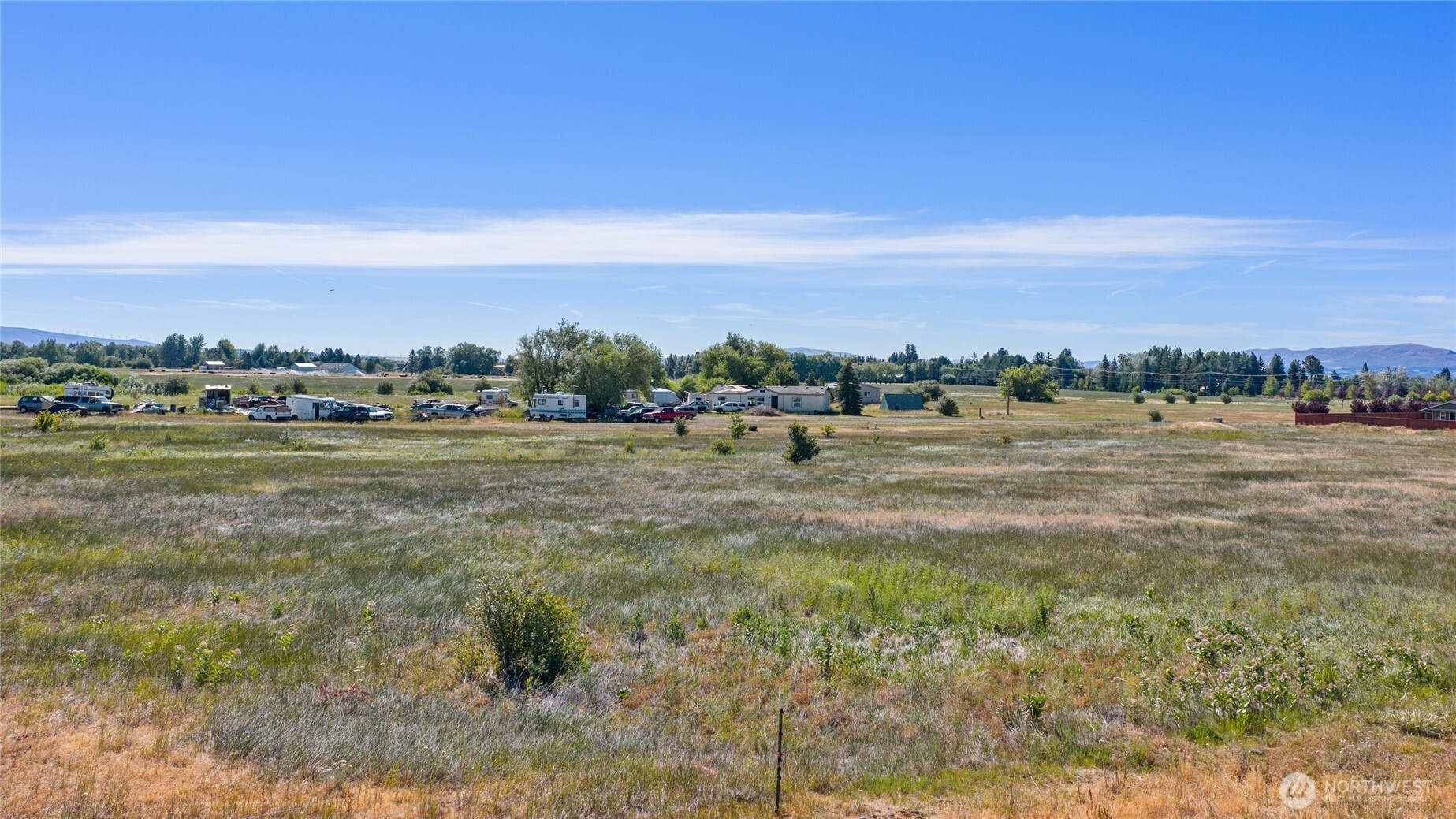 1215 E Sanders Road Property Photo 12