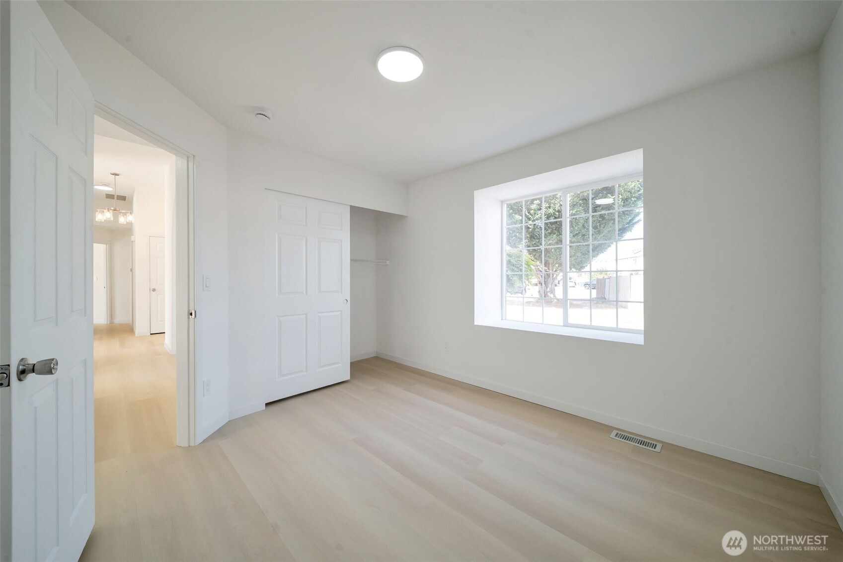 304 Eldredge Court Property Photo 13