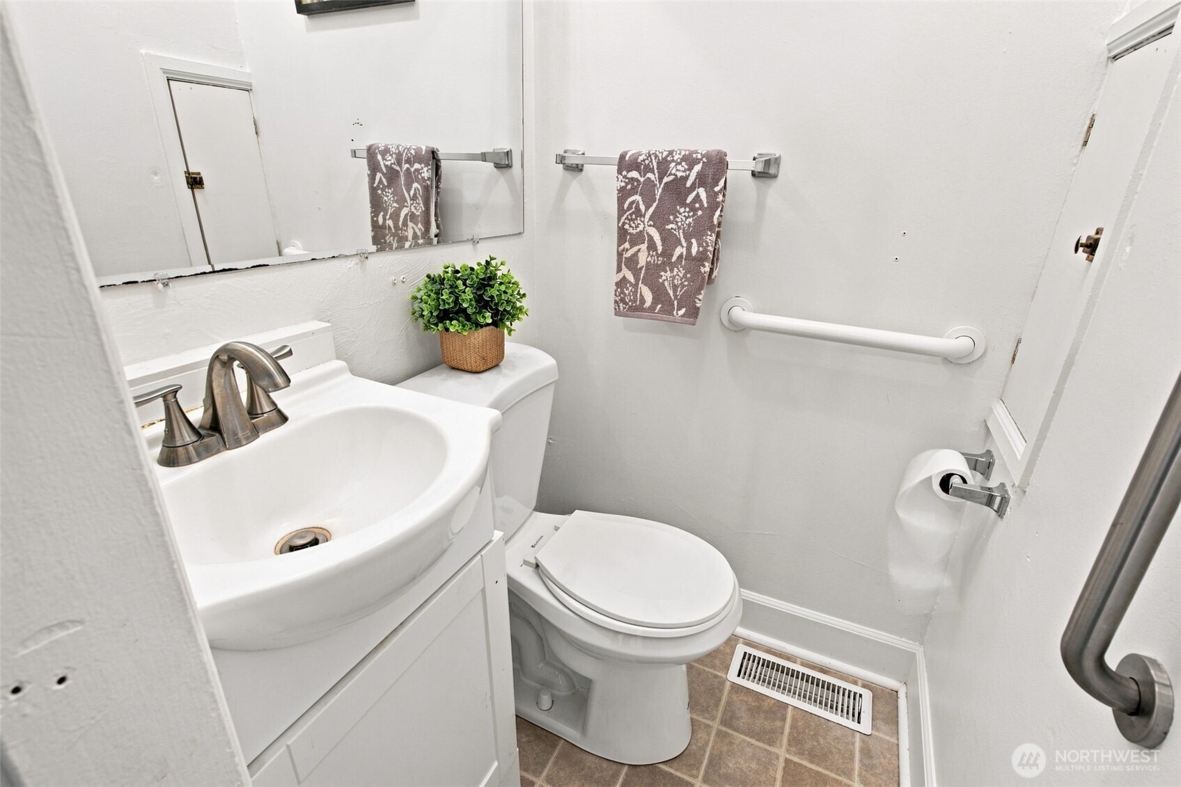 9511 Olson Road Property Photo 16