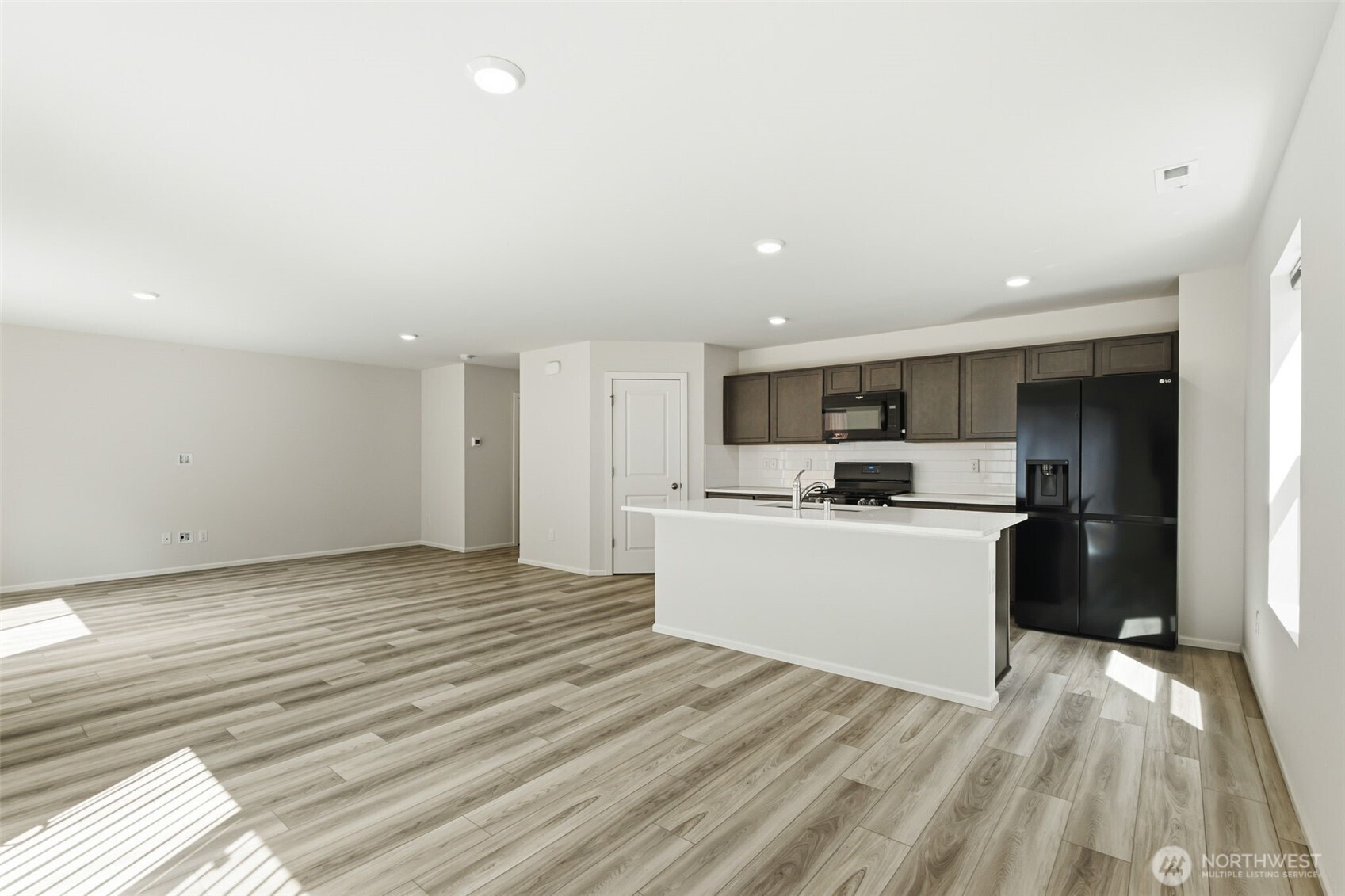 1243 92nd Way Se Property Photo 10