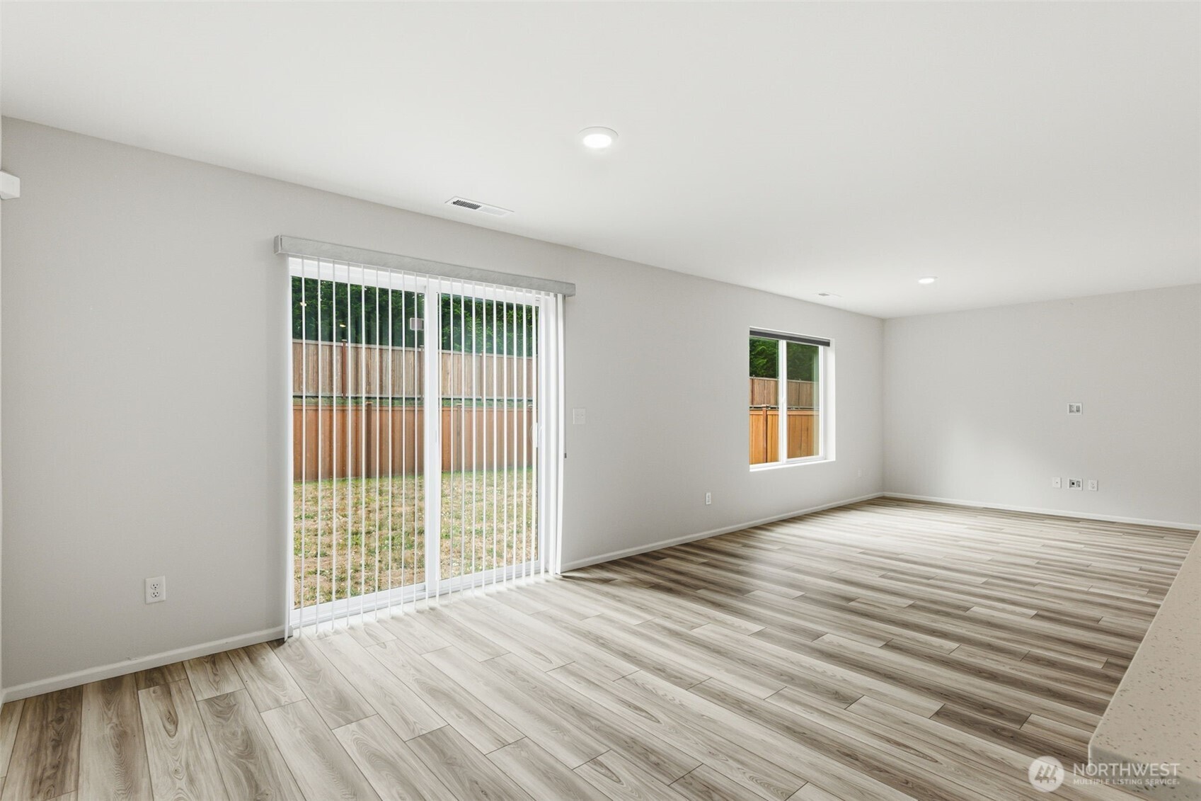 1243 92nd Way Se Property Photo 11