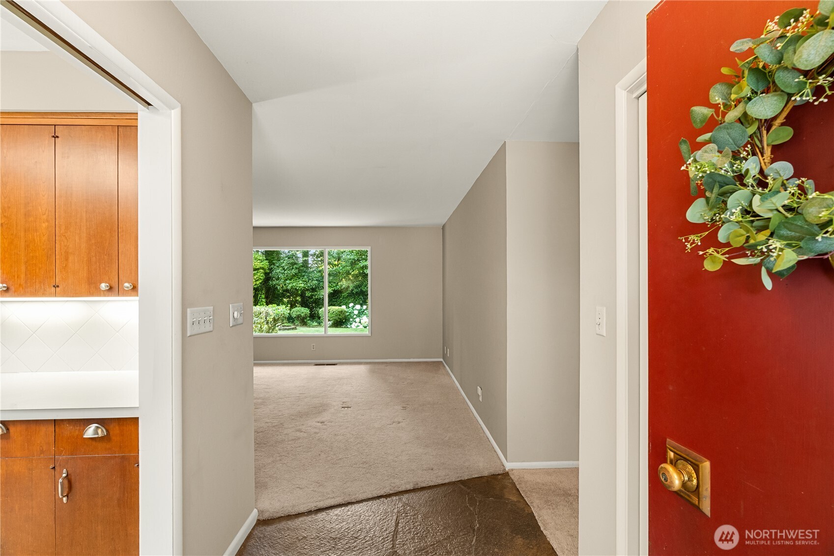605 Fairway Drive Property Photo 4