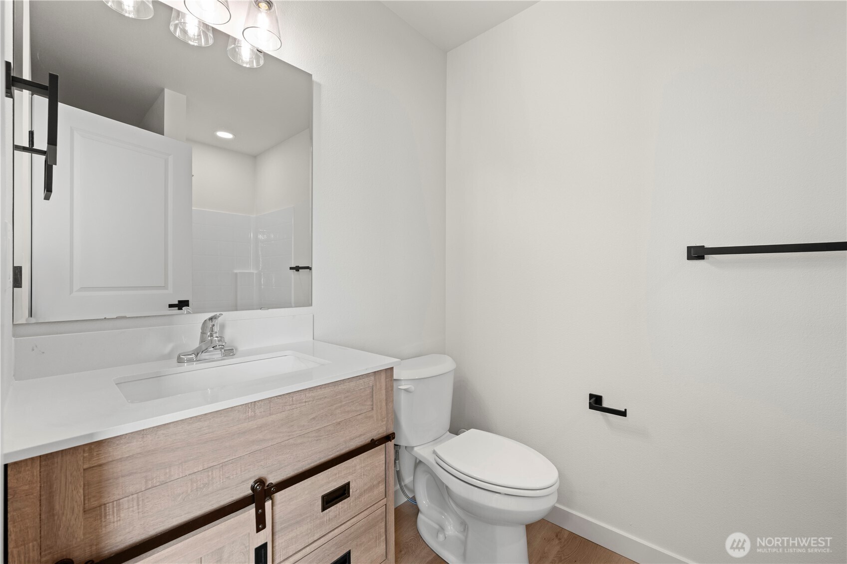 202 S Alder Avenue B Property Photo 11