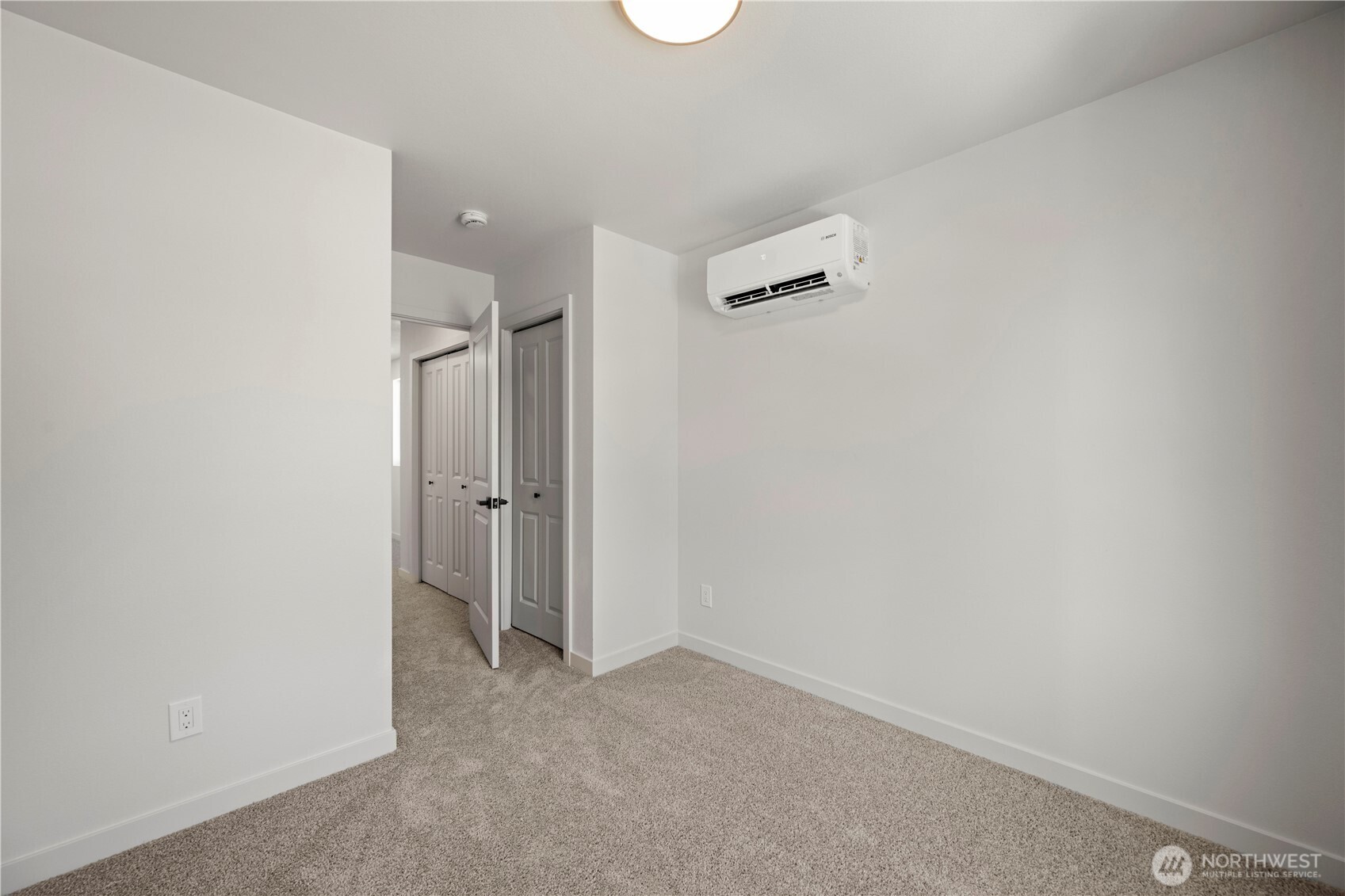 202 S Alder Avenue B Property Photo 17