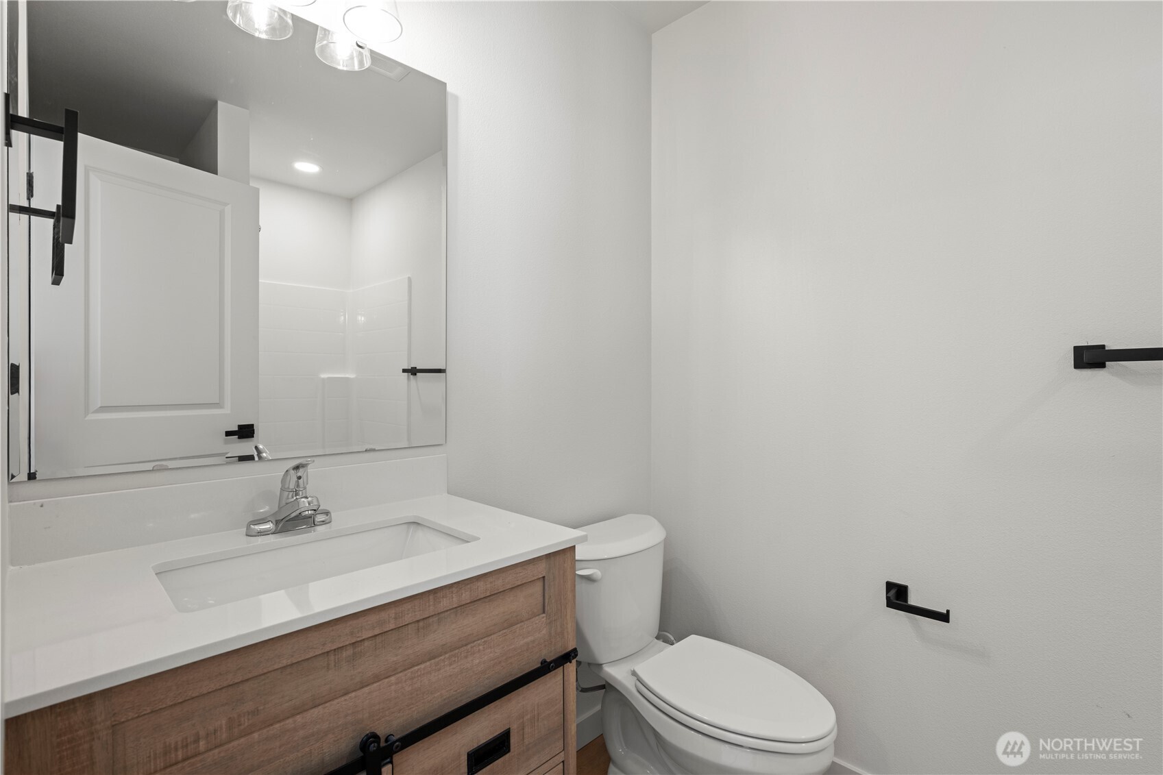 202 S Alder Avenue B Property Photo 18