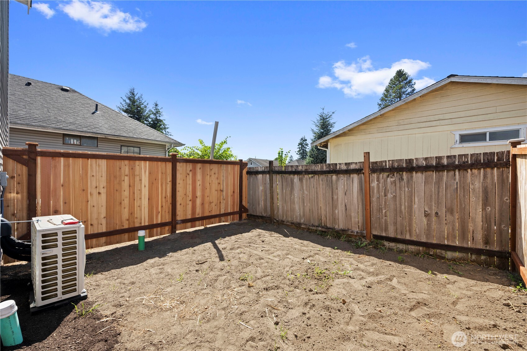 202 S Alder Avenue B Property Photo 21