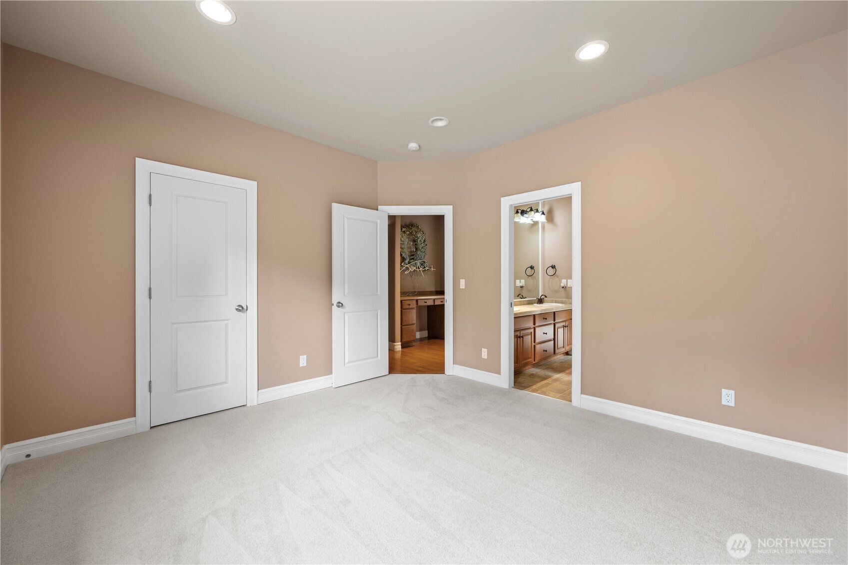 12521 6th Avenue Property Photo 25