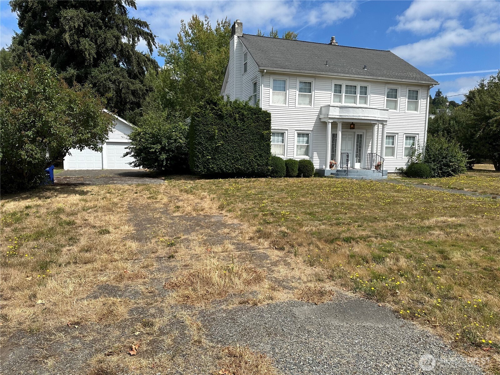 12313 Valley Ave E Property Photo 1