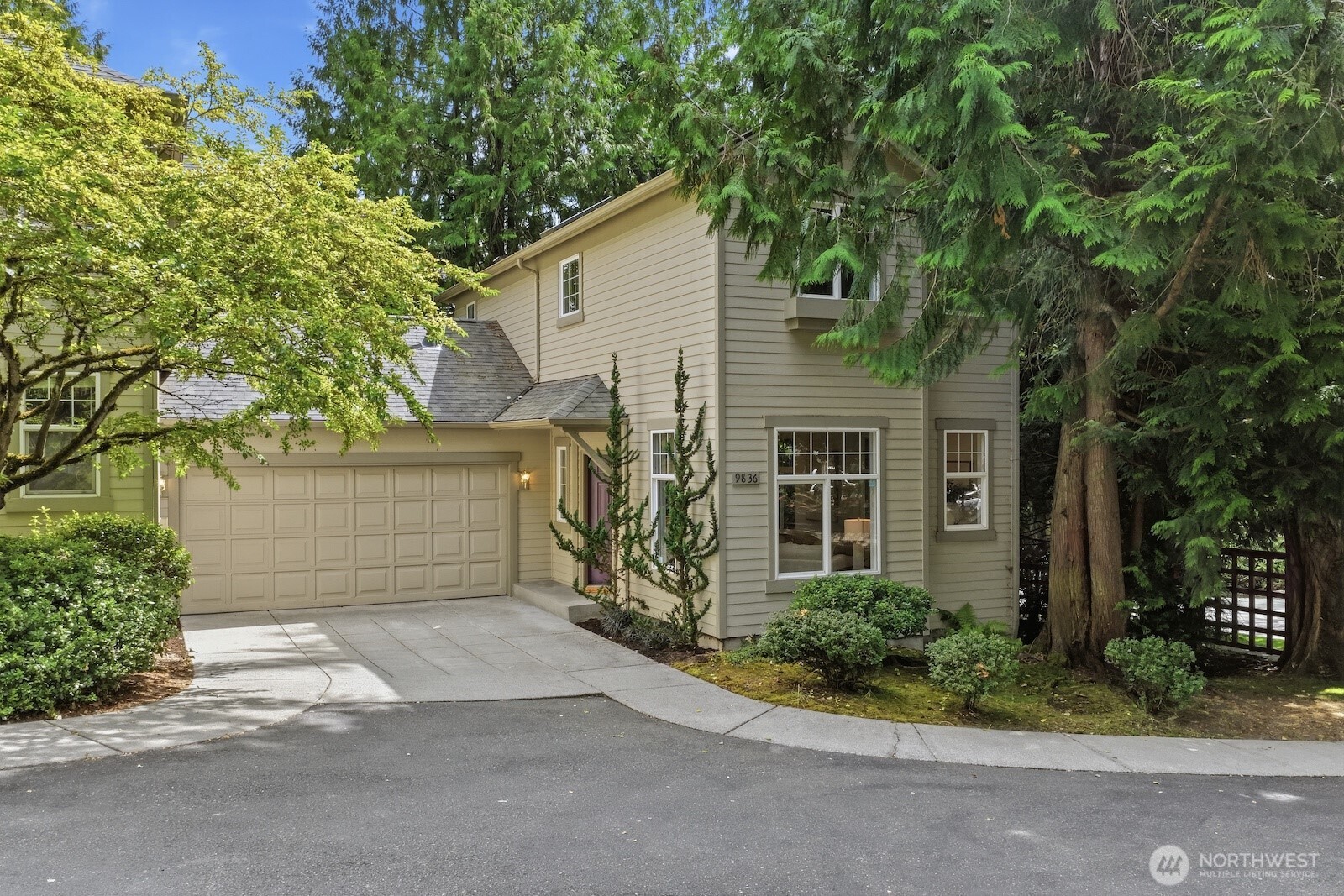 9836 NE 130th Place Property Photo 1
