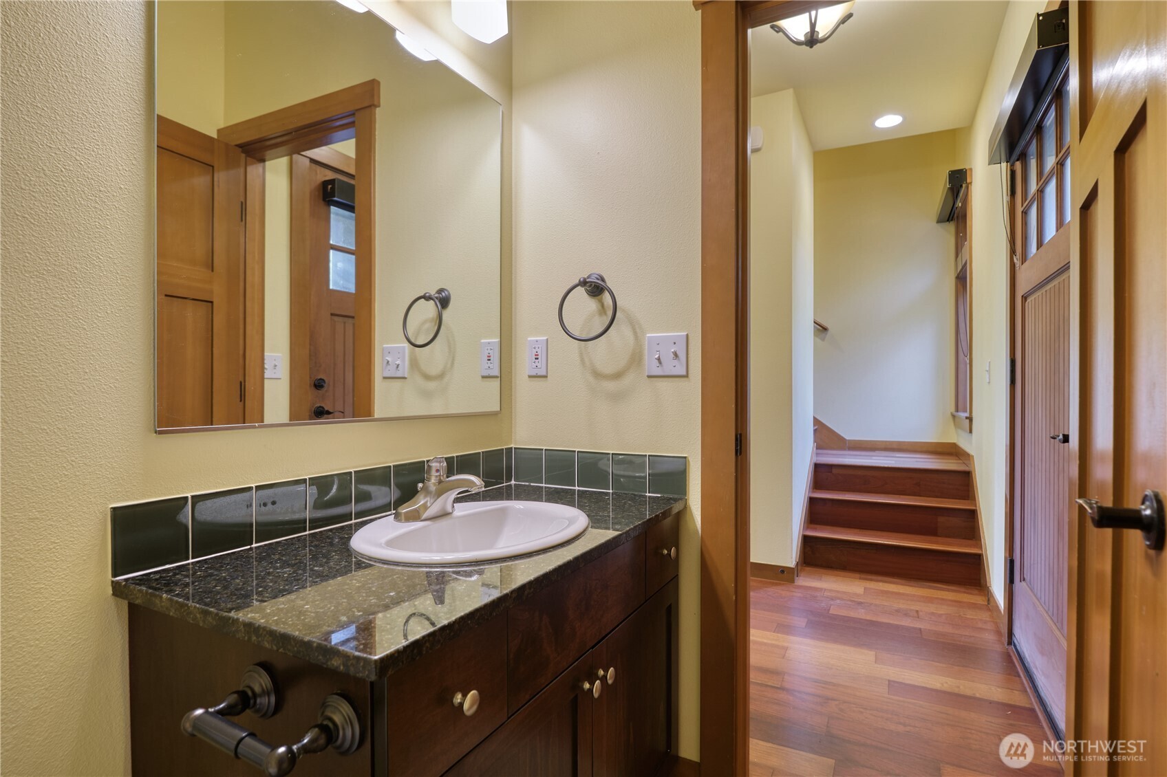 1307 Pelican Pl B Property Photo 5