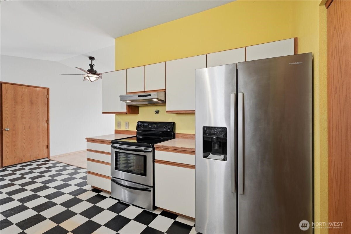 403 Neptune Place Property Photo 8