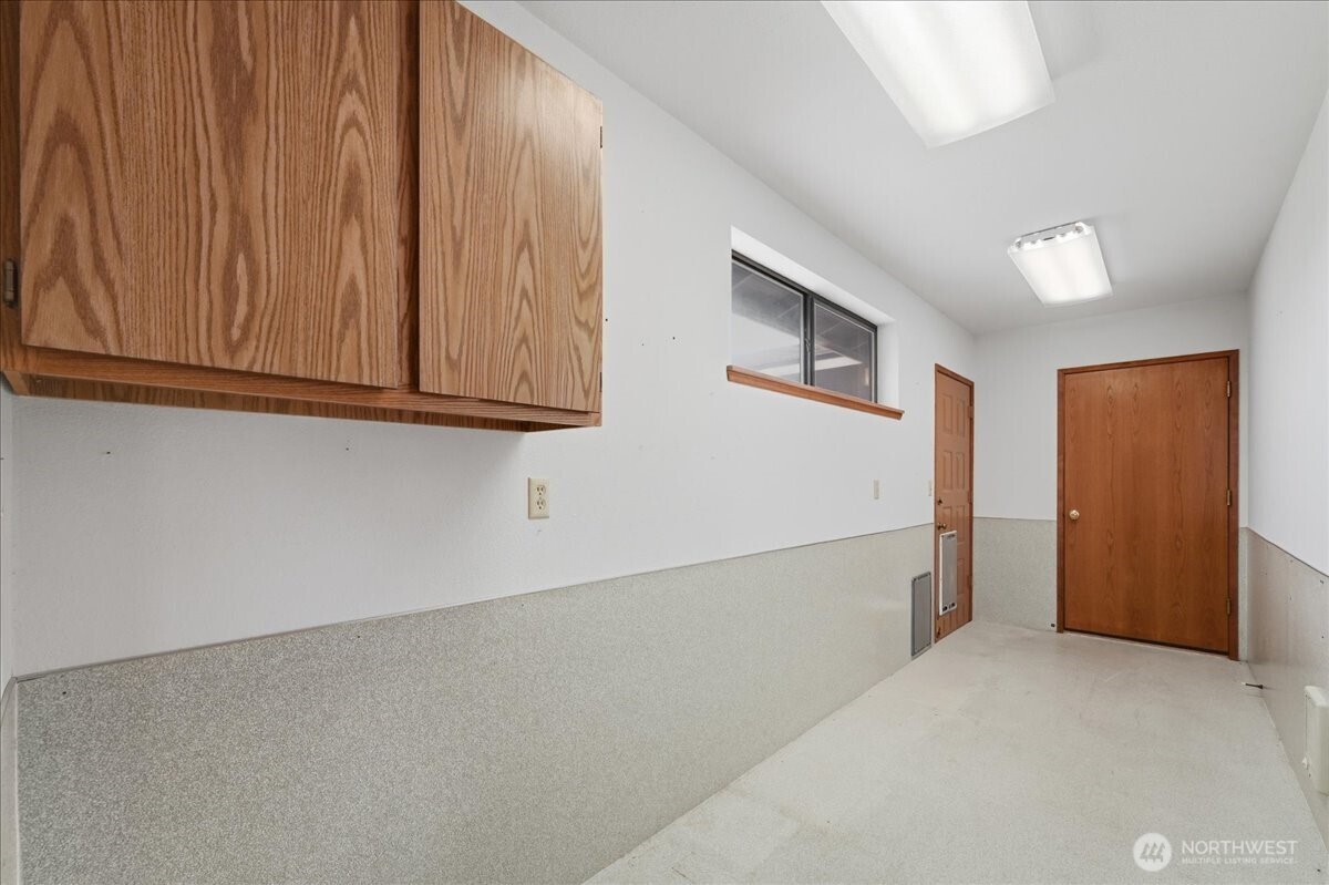 403 Neptune Place Property Photo 10